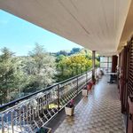 Affitto 5 camera appartamento di 140 m² in Frascati