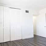 Rent 1 bedroom apartment of 58 m² in Hialeah