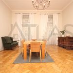 Pronajměte si 4 ložnic/e byt o rozloze 160 m² v Praha
