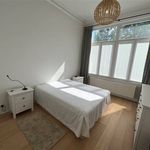 Rent 1 bedroom apartment of 90 m² in Schaerbeek