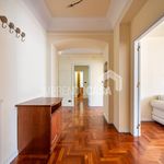 Rent 4 bedroom apartment of 165 m² in Palermo