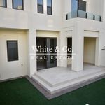 Rent 4 bedroom house of 214 m² in Dubai