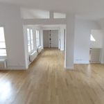 Rent 6 bedroom apartment of 141 m² in Paris