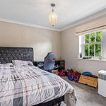 Rent 5 bedroom house in Waltham Cross