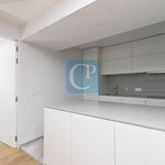 Rent 2 bedroom apartment of 80 m² in Porto