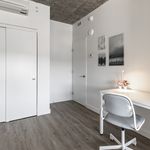 3 bedroom student apartment of 11 sq. ft in Montréal