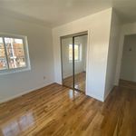 Rent 3 bedroom apartment of 1100 m² in Canarsie