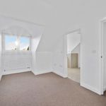Rent 4 bedroom house in Walton-on-Thames