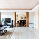 Alquilo 4 dormitorio casa de 600 m² en Barcelona