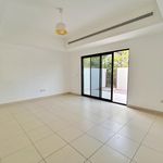 Rent 3 bedroom house of 234 m² in Dubai
