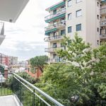Rent 5 bedroom apartment of 100 m² in Genoa