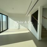 Rent 3 bedroom house of 189 m² in Dubai