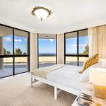 Rent 7 bedroom house in Gold Coast