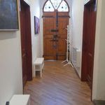 Rent a room of 211 m² in Florence