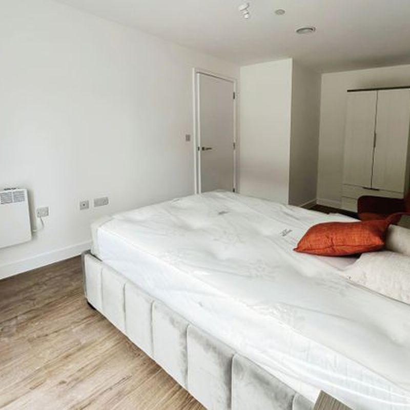 Flat to rent in Saxton Lane, Leeds LS9 Quarry Hill