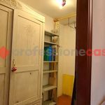 Affitto 5 camera appartamento di 81 m² in Castelnuovo Berardenga