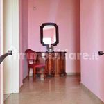 Affitto 4 camera casa di 408 m² in Foggia