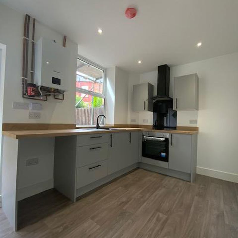 Stocks Lane, Stalybridge 2 bed terraced house to rent - £850 pcm (£196 pw) Copley