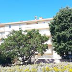 Rent 2 bedroom apartment of 37 m² in Toulon