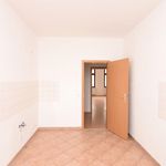 Miete 2 Schlafzimmer wohnung von 67 m² in Chemnitz