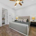Rent 4 bedroom apartment of 299 m² in La Quinta