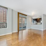 Rent 2 bedroom apartment of 1250 m² in Chicago