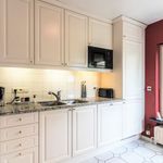 Rent 5 bedroom apartment of 210 m² in Wezembeek-Oppem