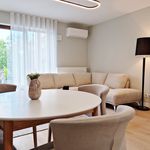 Wynajmij 3 sypialnię apartament z 67 m² w Wrocław