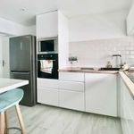 Rent a room of 300 m² in Paris