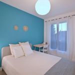 Appartement de 103 m² avec 5 chambre(s) en location à Valence