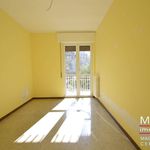 Affitto 5 camera appartamento di 145 m² in San Donato Milanese