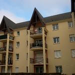Rent 3 bedroom apartment of 650 m² in Montivilliers