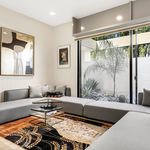 Rent 3 bedroom house of 375 m² in Riverside