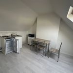 Appartement de 17 m² avec 2 chambre(s) en location à Saint-Quentin