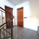 Affitto 2 camera appartamento di 70 m² in Rozzano