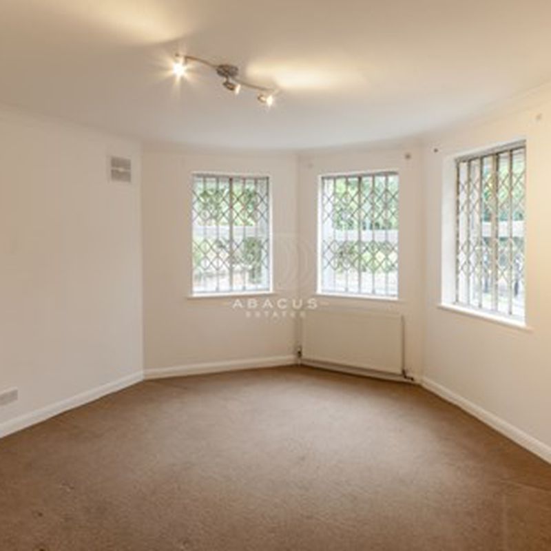 property to rent christchurch avenue, kilburn, nw6 | 3 bedroom flat through abacus estates Brondesbury