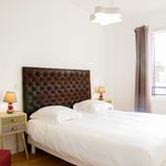 Rent 1 bedroom apartment of 49 m² in Bordeaux