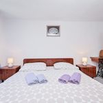 Rent 1 bedroom apartment of 45 m² in Primorsko-goranska