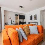 Rent 1 bedroom apartment of 32 m² in Saint-Gilles