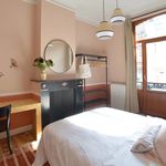 Rent 3 bedroom apartment of 13 m² in Brussels