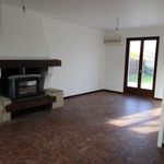 Rent 4 bedroom house of 88 m² in Le Barp