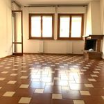 Affitto 4 camera appartamento di 110 m² in Viterbo