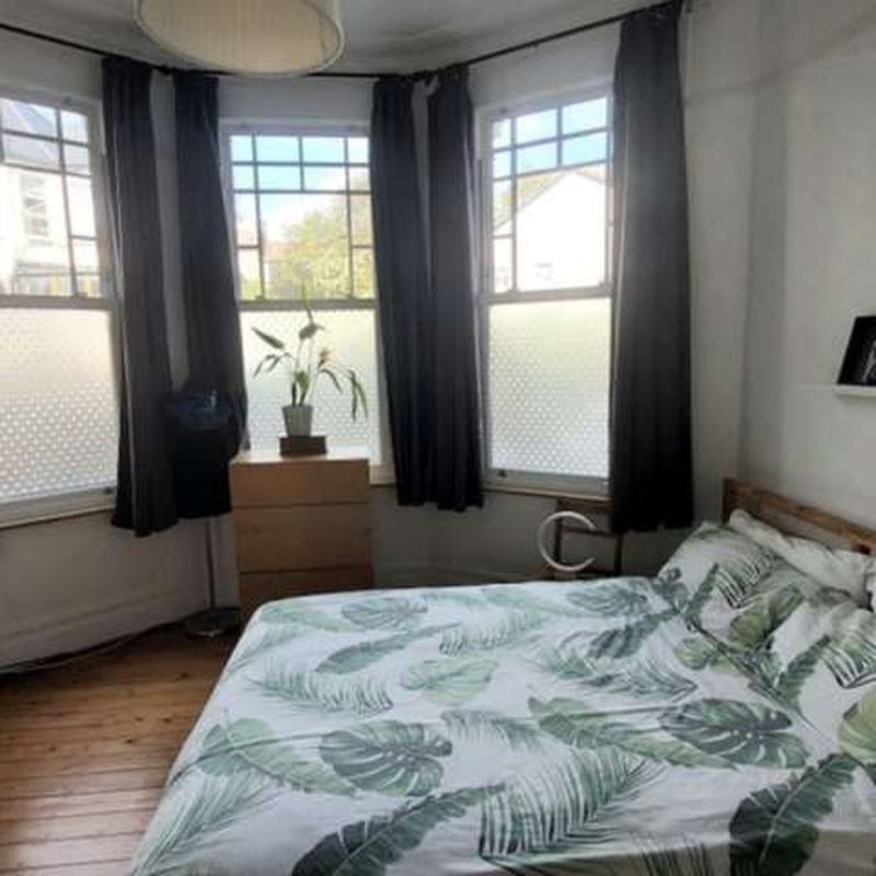 Room in shared apartment in London Harringay