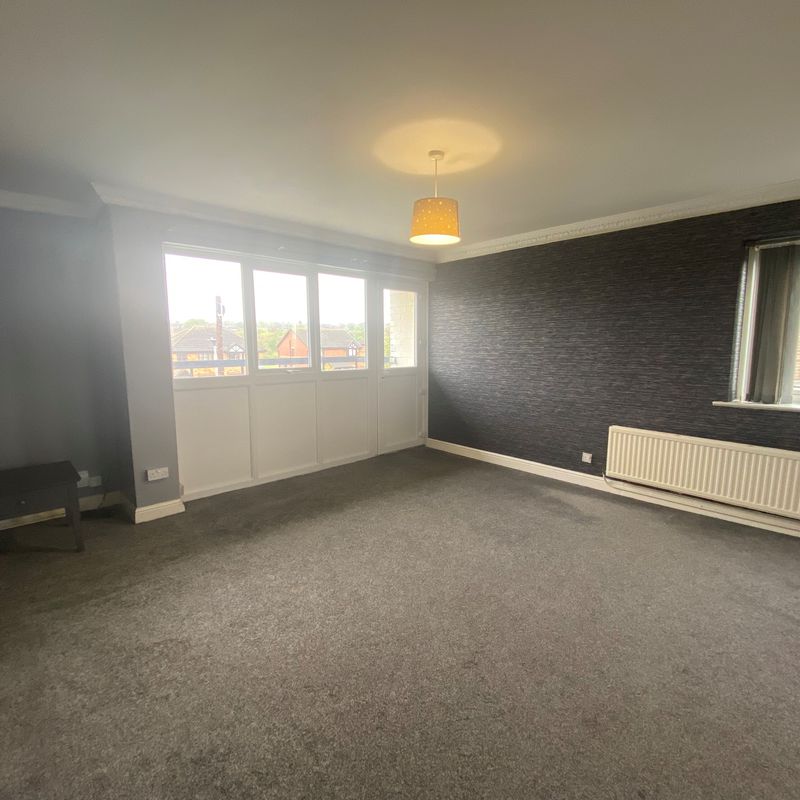 2 bedroom property to let in Wingfield Road, Wingfield, S61 4AX - £750 pcm