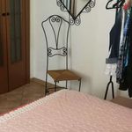 Rent a room of 50 m² in Segrate