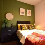 Rent 6 bedroom flat in Stoke-on-Trent