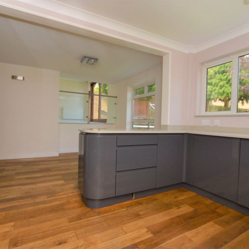 house for rent at Coniston Way, Reigate, RH2, UK Redhill