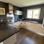 Rent 4 bedroom house of 82 m² in Sainte-Marie-la-Mer