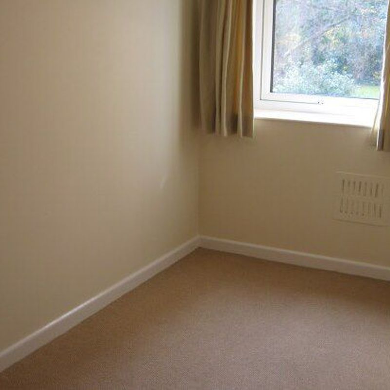 Flat to rent in Holly Court, Bournemouth BH2 Burton