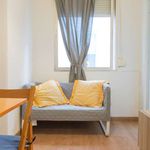 Rent 1 bedroom apartment of 33 m² in Madrid